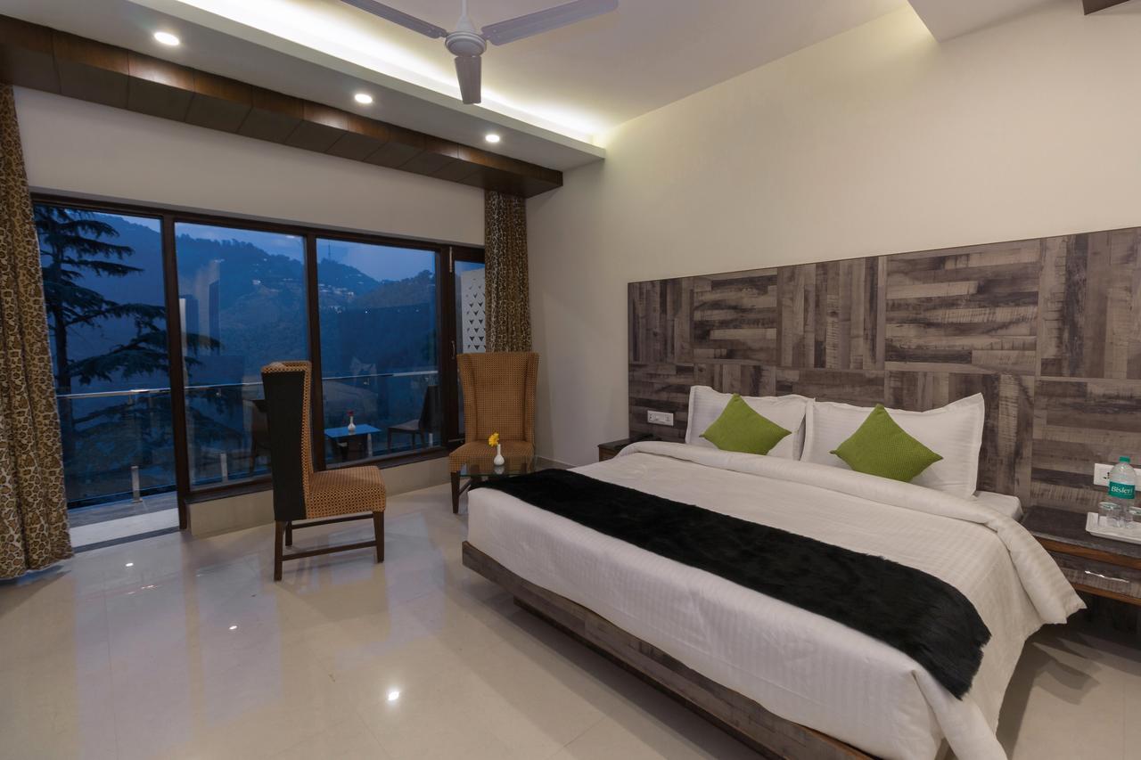 Hotel Seven Oaks Dehradun Exterior photo