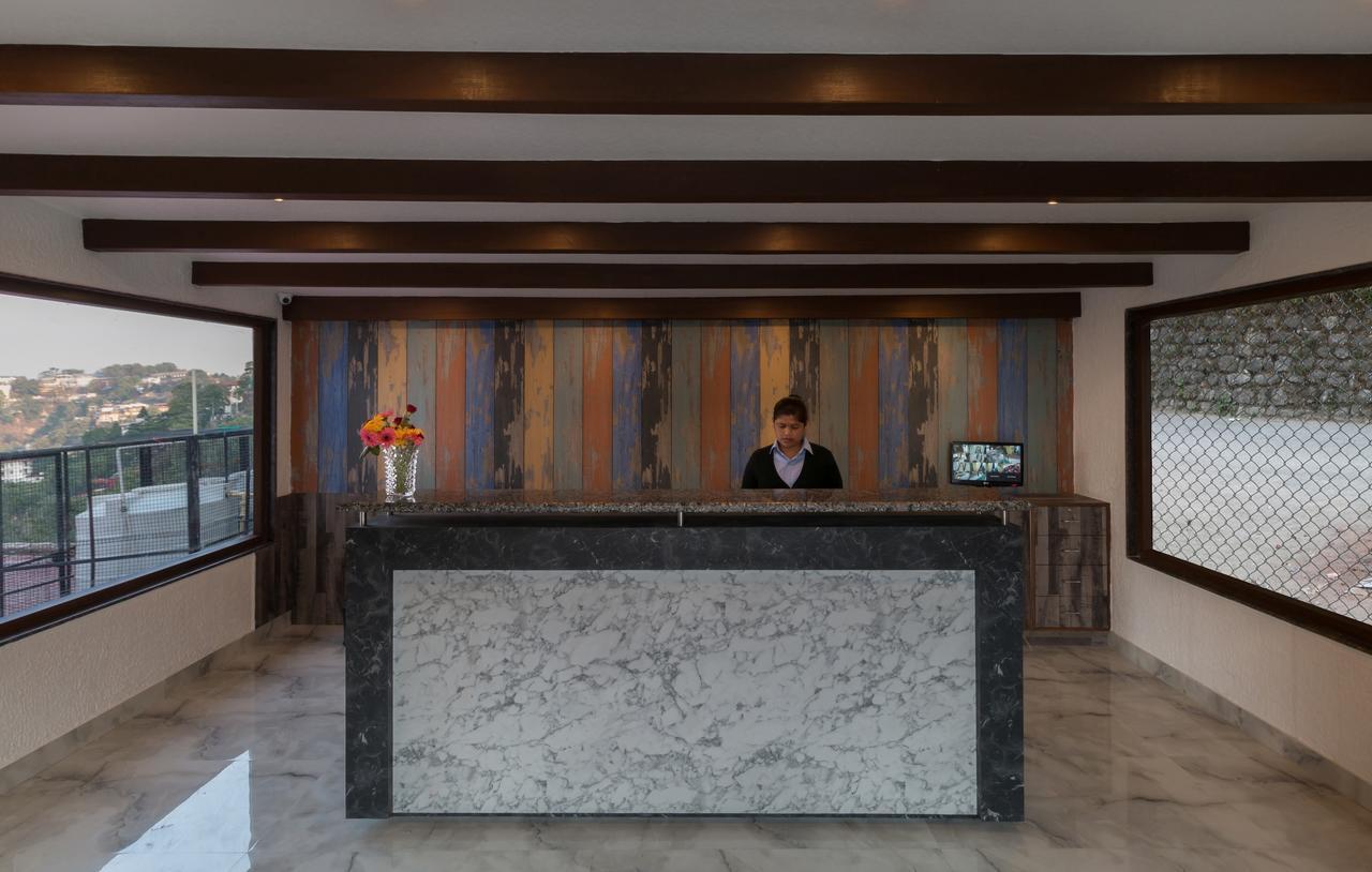 Hotel Seven Oaks Dehradun Exterior photo